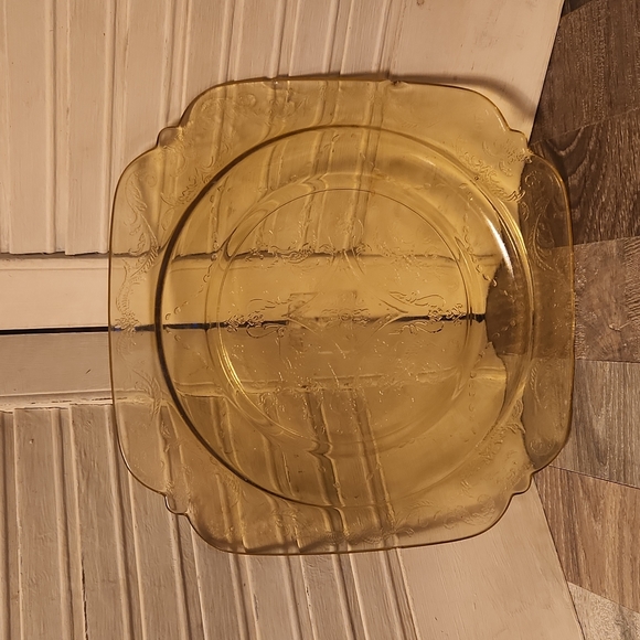 PLATE 1 - Vintage Federal Depression Glass Madrid Amber Lunch Plate 9" - Picture 1 of 6